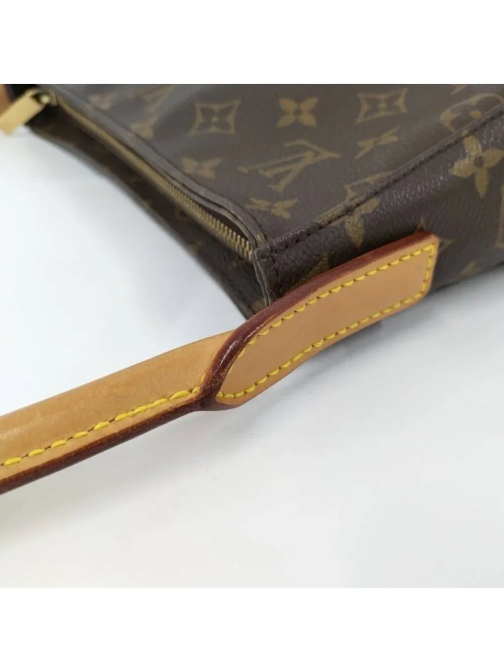 Louis Vuitton Looping MM Handbag Monogram